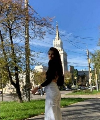 Ева